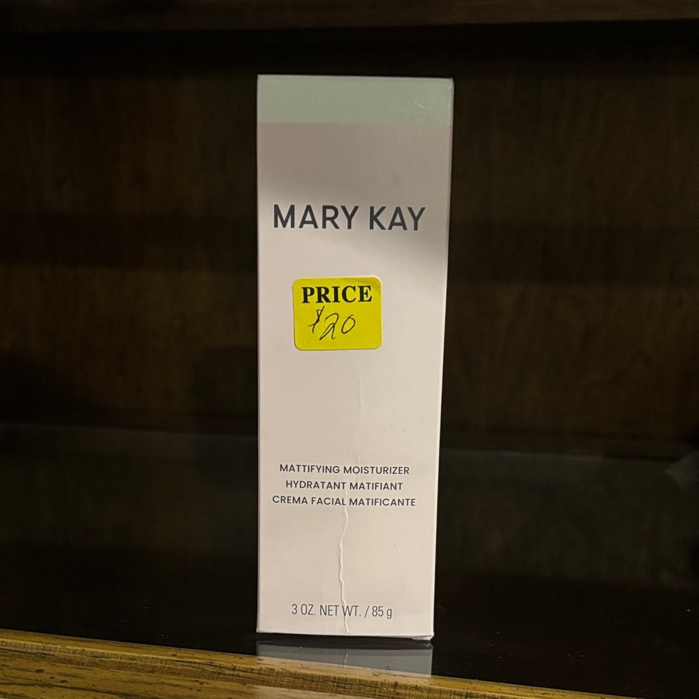 Mary Kay Mattifying Moisturizer - Cream